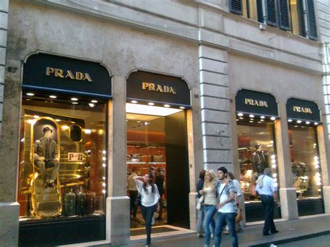 Vetrine Prada Roma (Via Condotti) 